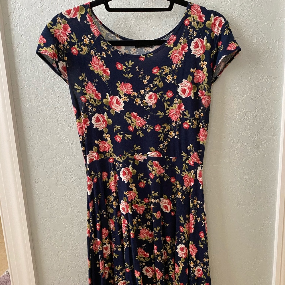 Floral flowy dress